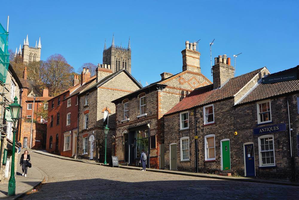 Hack Your Commute: The Best Ways to Get to Campus in Lincoln